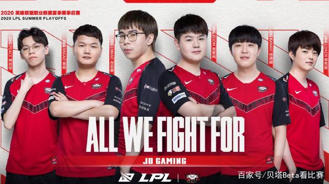 在密切关注 在密切关注